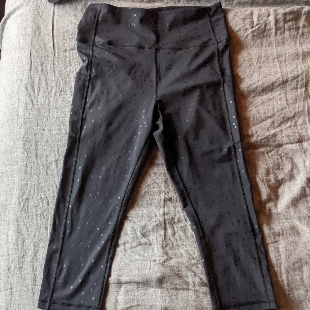 Maven Thread Capri Leggings